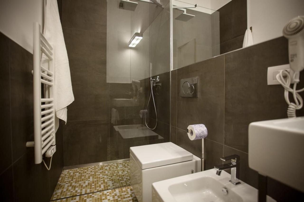 Dimora Mefite-Camere Con Bagno Privato E Self Check-In Матера Екстер'єр фото