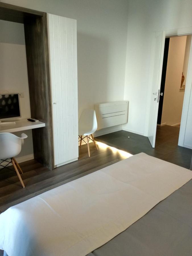 Dimora Mefite-Camere Con Bagno Privato E Self Check-In Матера Екстер'єр фото