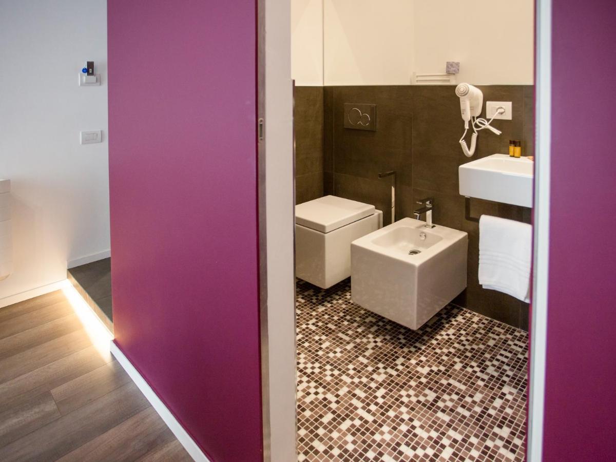 Dimora Mefite-Camere Con Bagno Privato E Self Check-In Матера Екстер'єр фото